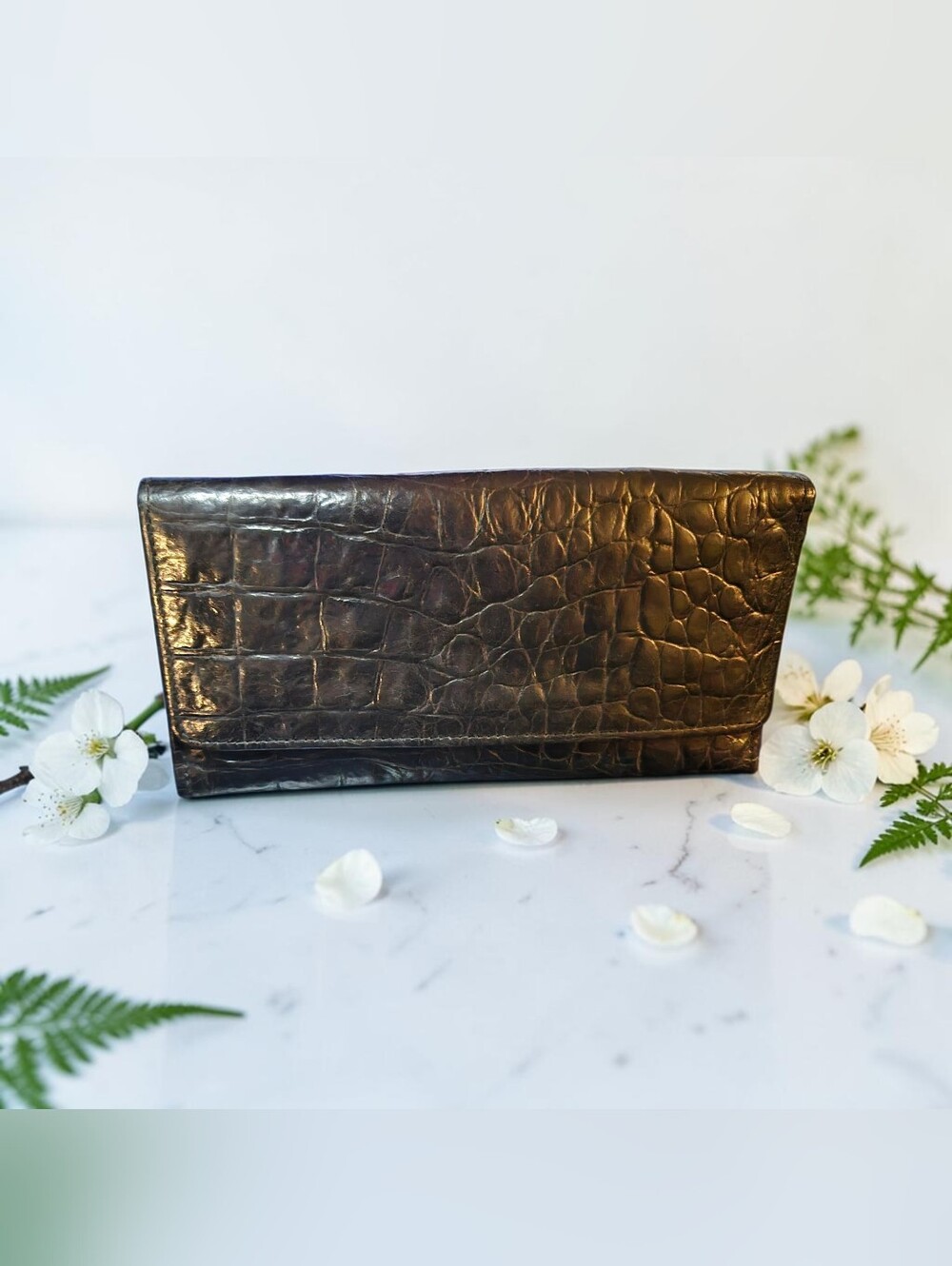 Vintage Black Leather Croc-Embossed Clutch Wallet